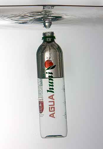 Diseño de agua personalizada para Huni con serigrafía