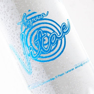 Marcación en serigrafía para botella de agua Vitae